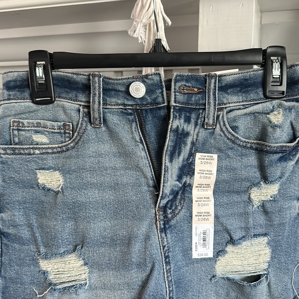 Nwt!! High Rise Mom Short!! - Picture 2 of 6
